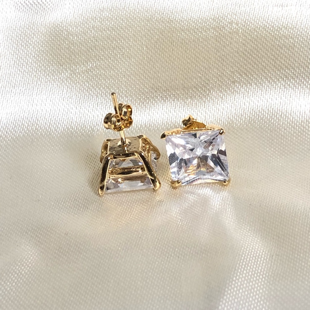 18k Gold Filled CZ Diamonds Stud Earrings - Picture 2 of 6